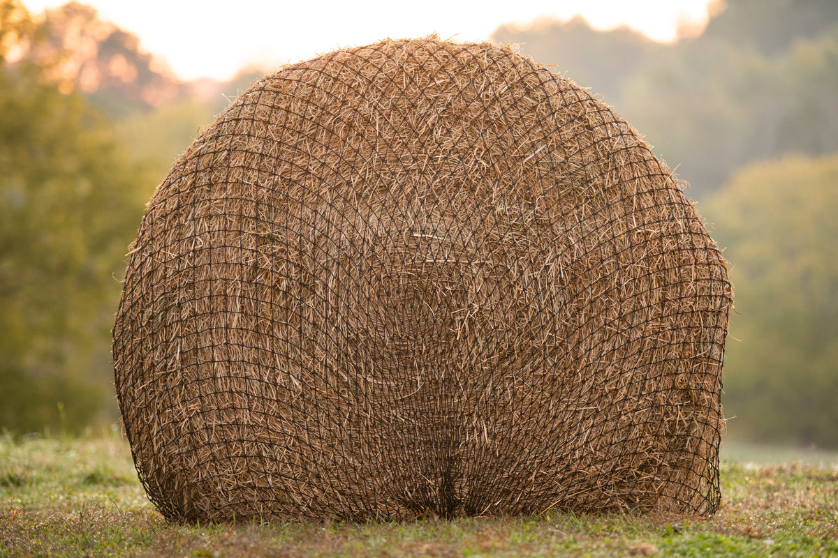 How to Put a Hay Net on a Round Bale – Texas Haynet