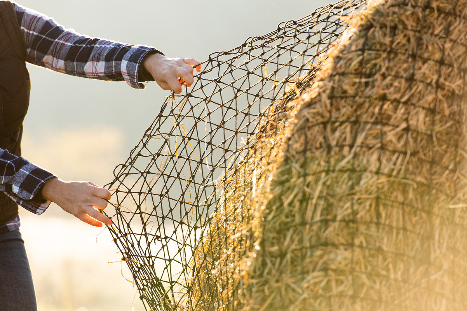 Hay Net Slow Feed Hay Nets for Round Bales | High Quality Round Bale Hay Nets ...